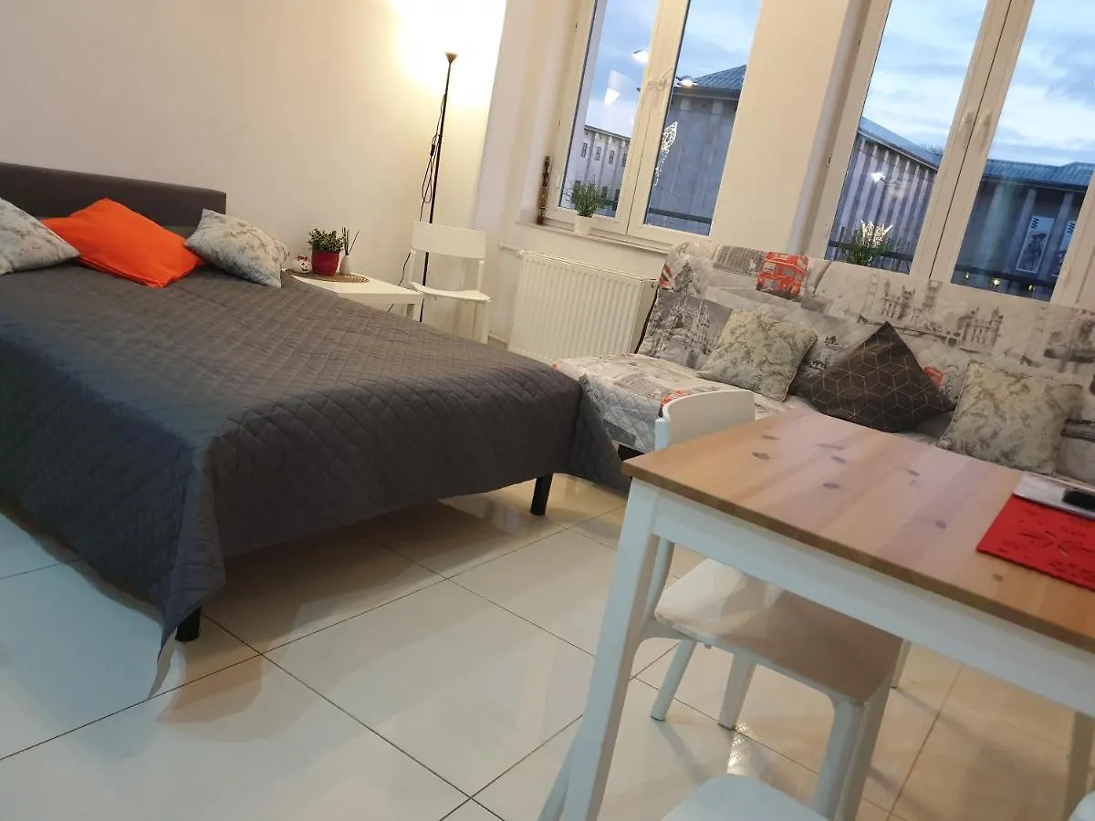 Center Warsaw- Apartamenty Smolna